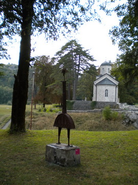 cetinje-totem